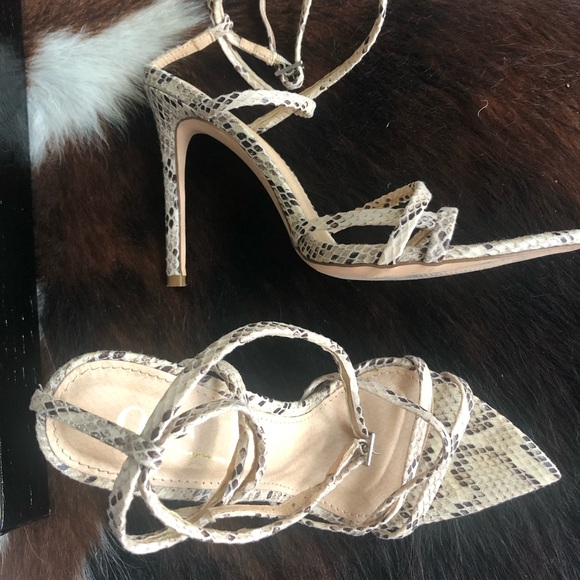 Olivia Animal Print Strappy Tie up Sandals -  Pristine Sz 8 - Picture 13 of 15